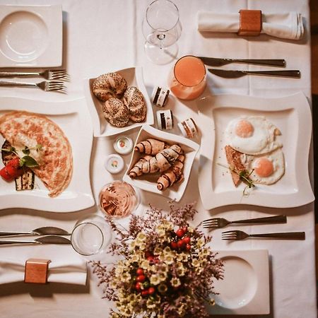 Heritage Hotel Kukuriku カスタヴ エクステリア 写真