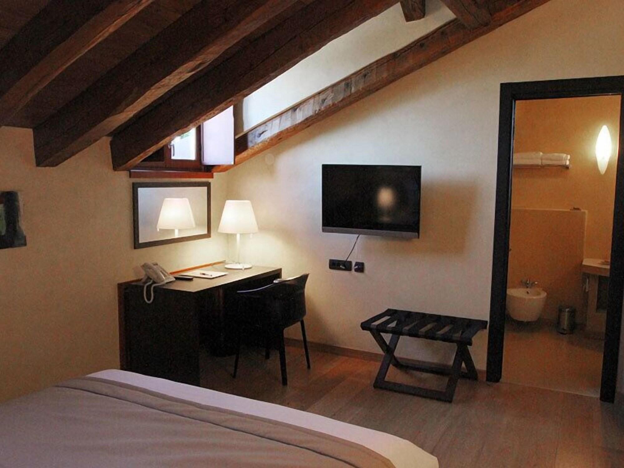 Heritage Hotel Kukuriku カスタヴ エクステリア 写真