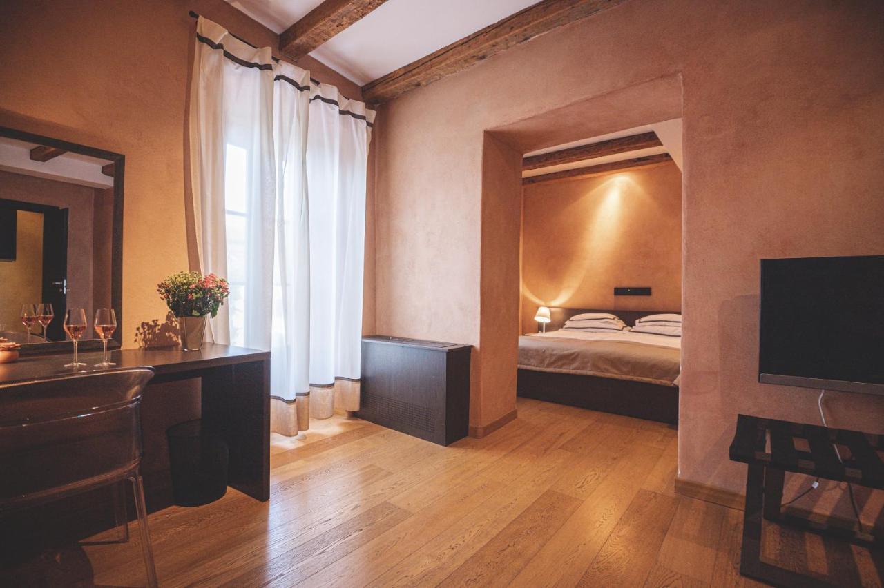 Heritage Hotel Kukuriku カスタヴ エクステリア 写真