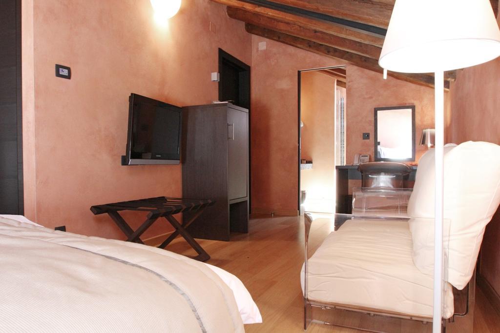 Heritage Hotel Kukuriku カスタヴ エクステリア 写真